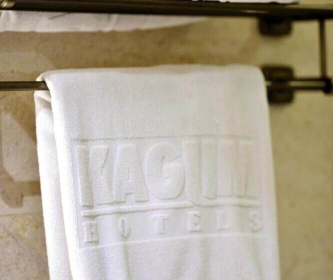 Fotos del hotel Gino Feruci Kebonjati:  21