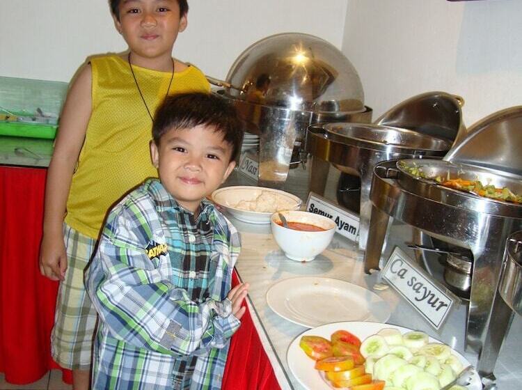 هتل Gloria Amanda