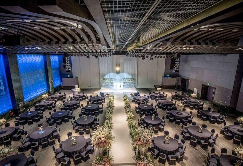 هتل Grand Mercure Ambassador Changwon