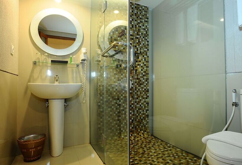 Fotos del hotel Gumilang Regency  By Gumilang Hospitality:  14