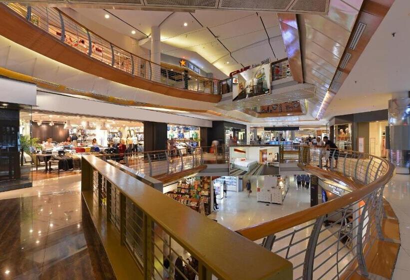 Harris Hotel And Conventions Kelapa Gading Jakarta