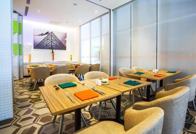 Harris Hotel And Conventions Kelapa Gading Jakarta