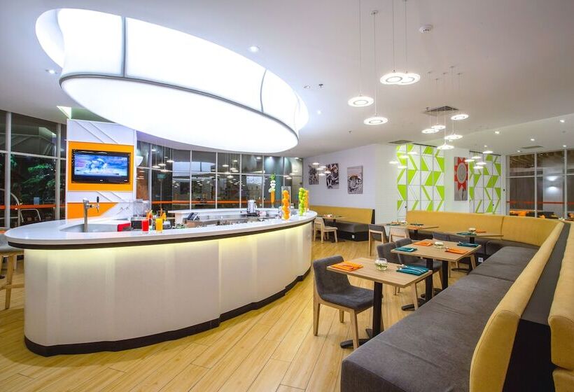 Harris Hotel And Conventions Kelapa Gading Jakarta