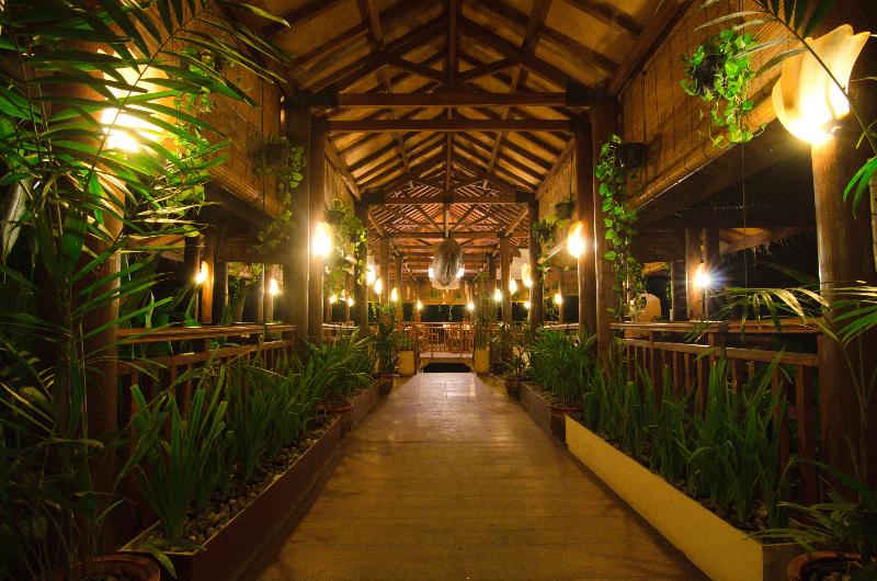 Отель Hawaii Resort Family Suites