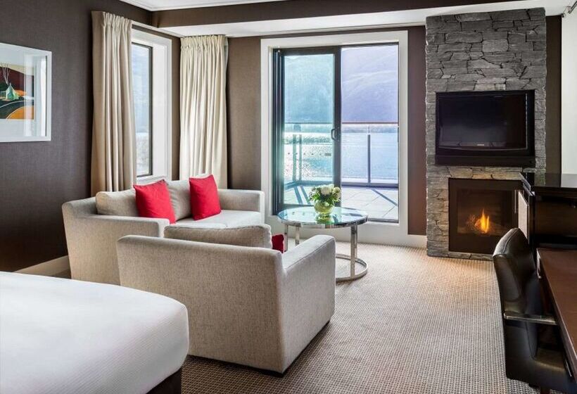 هتل Hilton Queenstown Resort And Spa