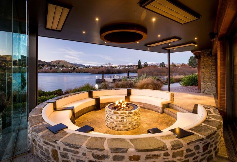 هتل Hilton Queenstown Resort & Spa