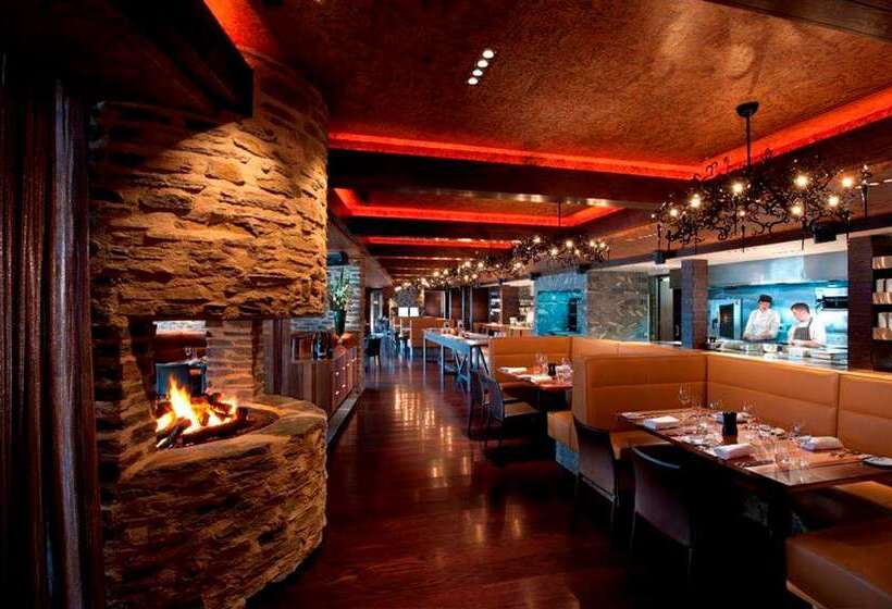 هتل Hilton Queenstown Resort & Spa
