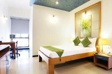 Fotos del hotel Isis Suites: 1 Fotos del hotel Isis Suites: 1
