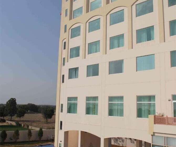 هتل Jaipur Greens
