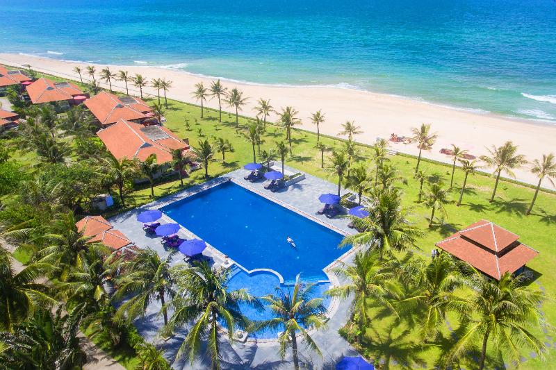هتل Lapochine Beach Resort