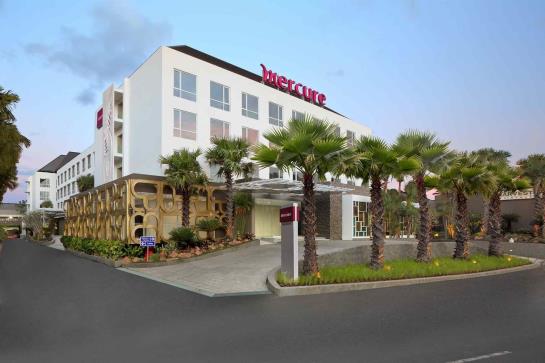 هتل Mercure Bali Harvestland Kuta