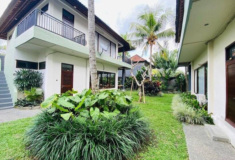 Fotos del hotel Putri Ayu Cottages:  46