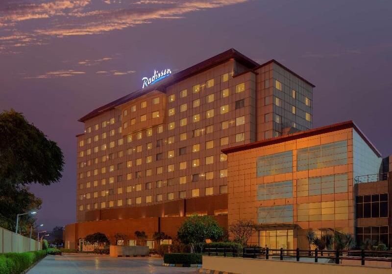 هتل Radisson Gurugram Udyog Vihar