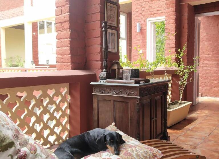 هتل Ranjit S Svaasa Amritsar