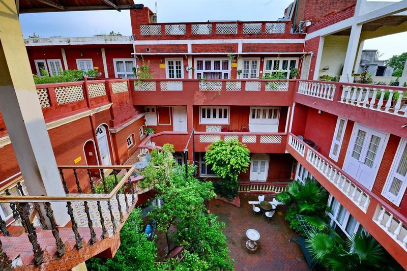 هتل Ranjit S Svaasa Amritsar