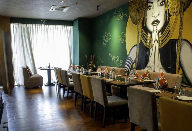 هتل Somerset Greenways Chennai