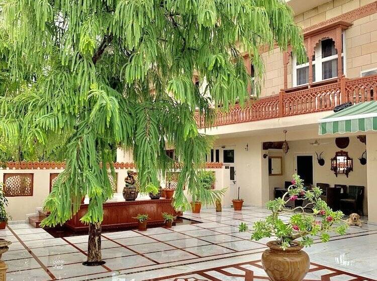 Fotos del hotel Suryaa Villa Jaipur A City Centre Heritage Haveli:  11