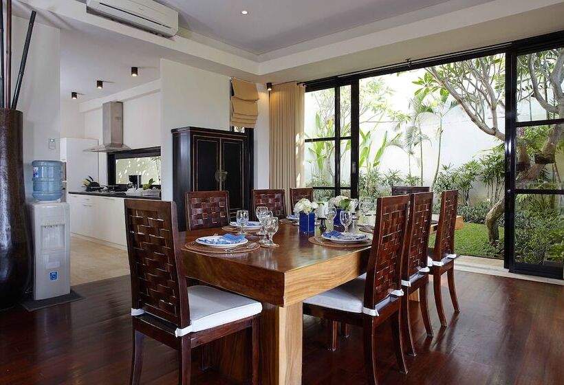 هتل Temple Hill Residence Villa