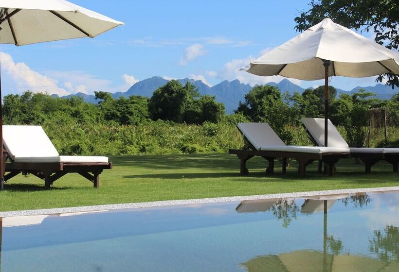هتل Temple Tree Resort
