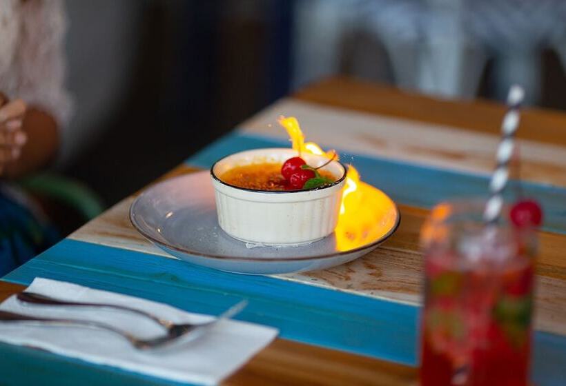 호텔 The 1o1 Bali Oasis Sanur