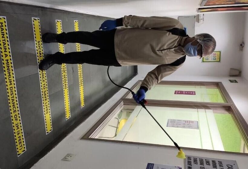 酒店 The Ashtan Sarovar Portico