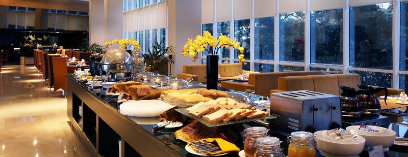 هتل The Luxton Bandung