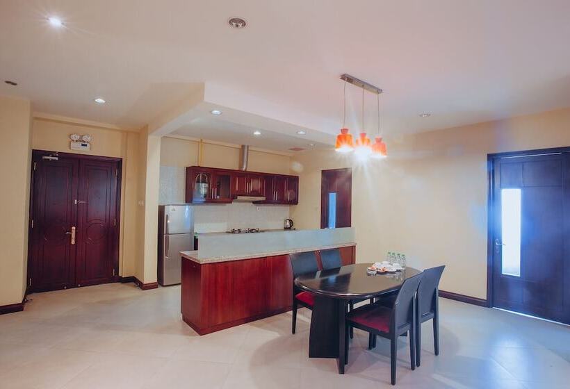 Fotos del hotel Vinh Trung Plaza Apartment &:  22