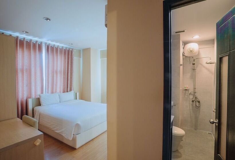 Fotos del hotel Vinh Trung Plaza Apartment &:  5