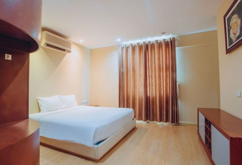 Fotos del hotel Vinh Trung Plaza Apartment &:  4