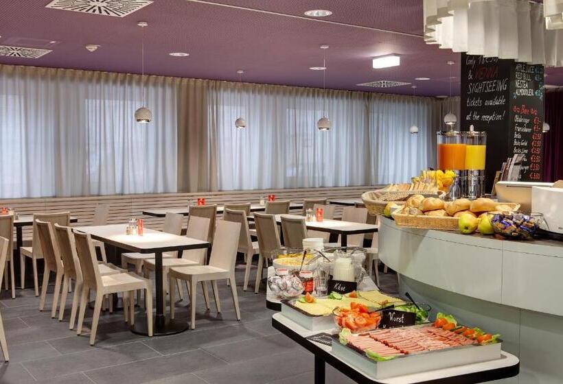 Fotos del hotel Meininger Hotel Wien Downtown Sissi:  12