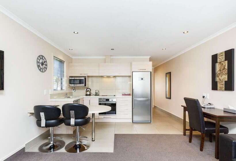 Kauri Court Motel