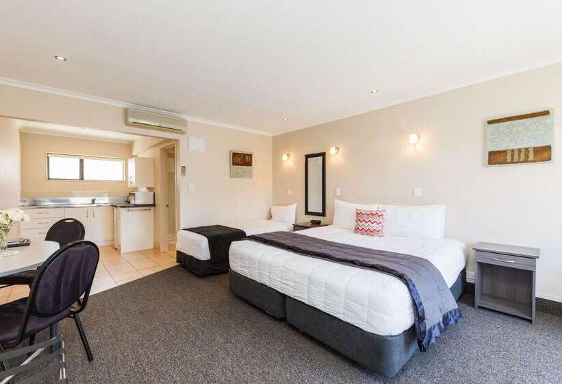 Kauri Court Motel