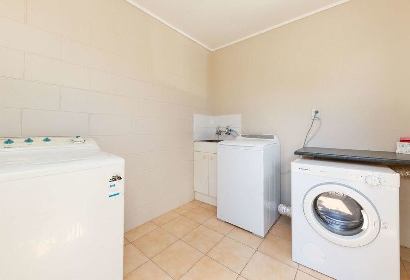 Kauri Court Motel