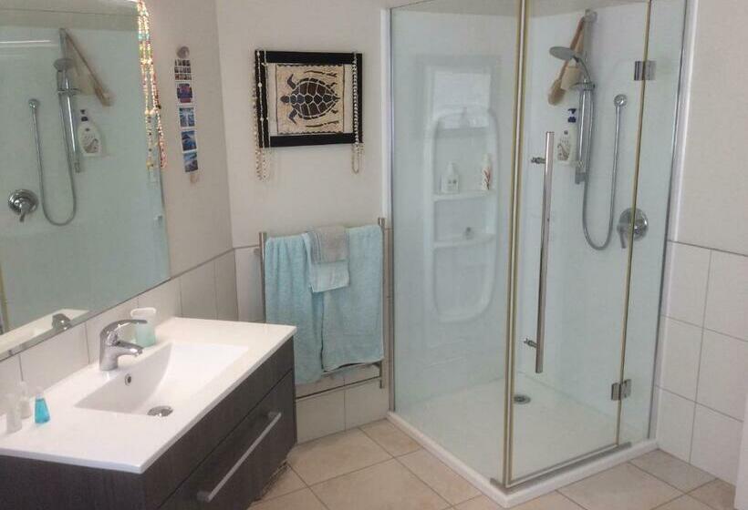 Al Der Rocs B & B