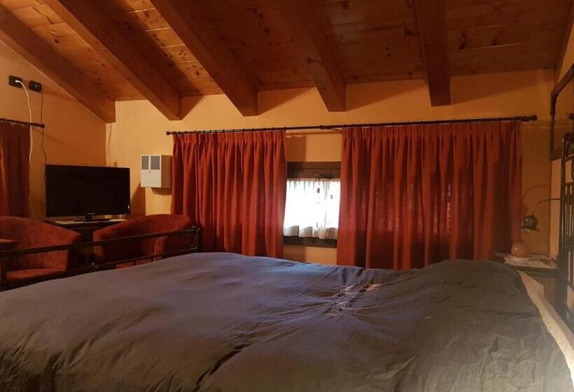 فندق Agriturismo I Marzemini