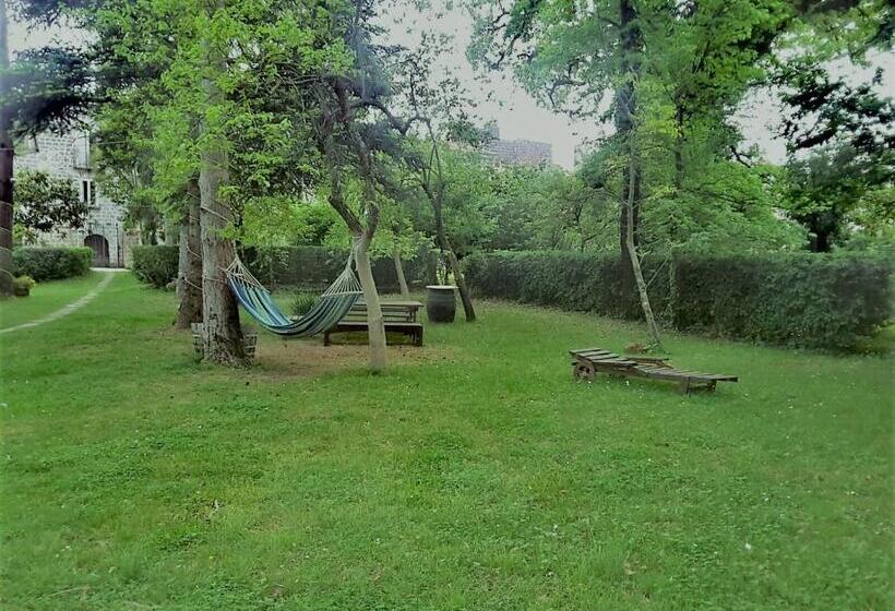 بنسيون La Quercia Di Aorivola