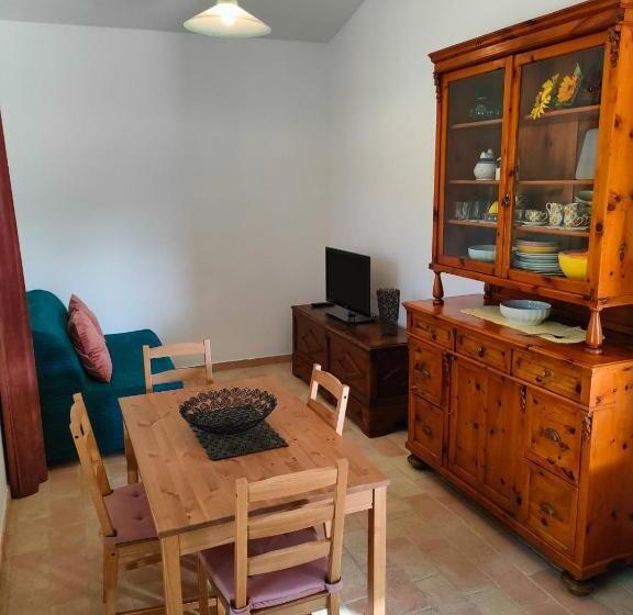 호텔 Agriturismo Borgo Del Ginepro