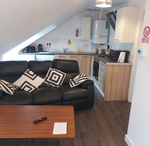 بنسيون Maze Serviced Apartment