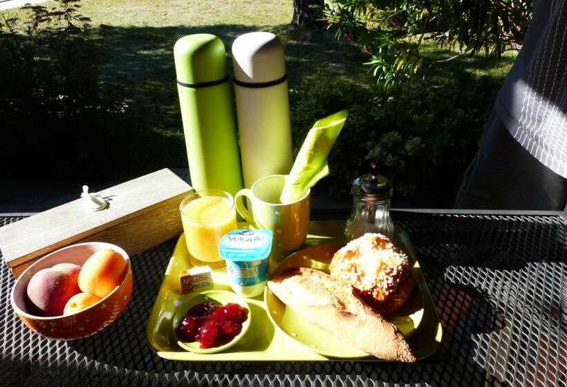 Bed and Breakfast Entre Avignon Et Pont Du Gard