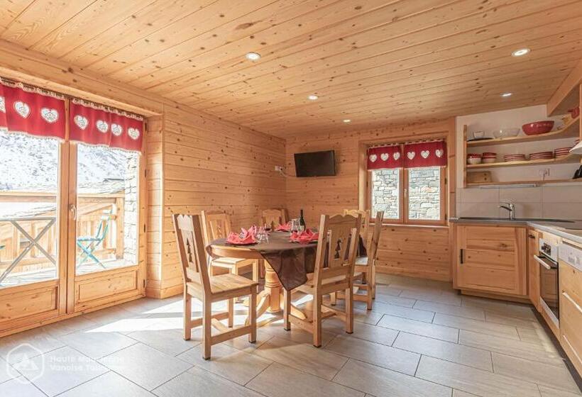 پانسیون Chalet Le Bois Joli