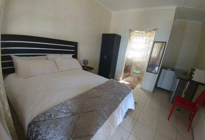 פנסיון Hillside View Guesthouse