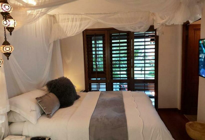 پانسیون Jakita S Guest House