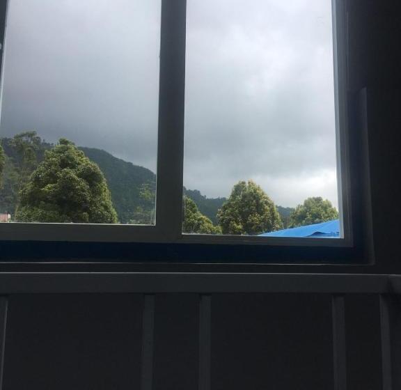 Отель Bromo Camp House