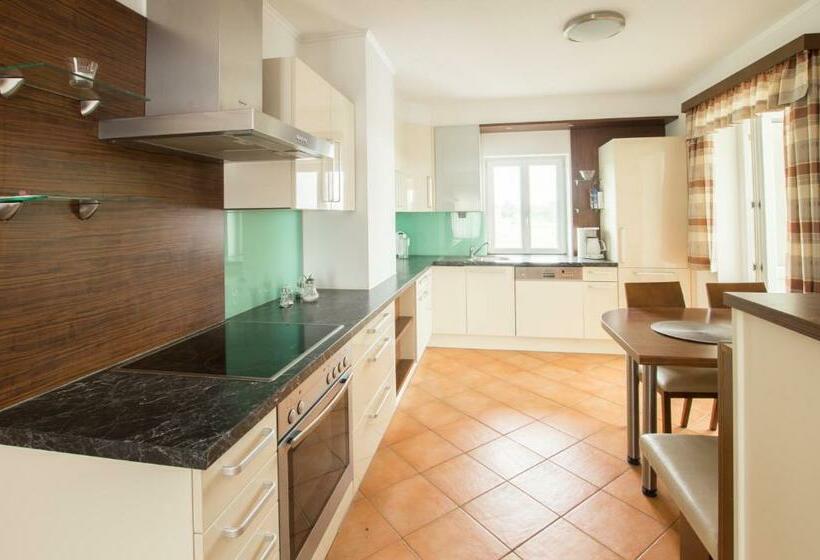 ホテル Ferienhof Neundlinger