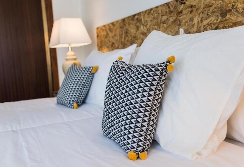 پانسیون Areal De Santa Bárbara Guest House