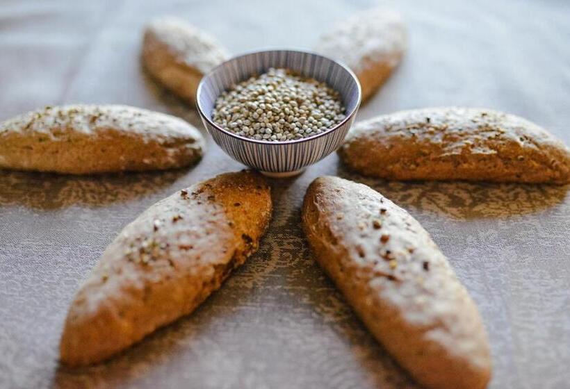 پانسیون Weingut Tauss