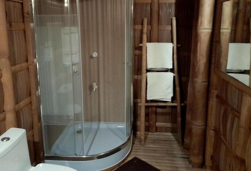 منتجع Kookoo S Nest Eco Lodge