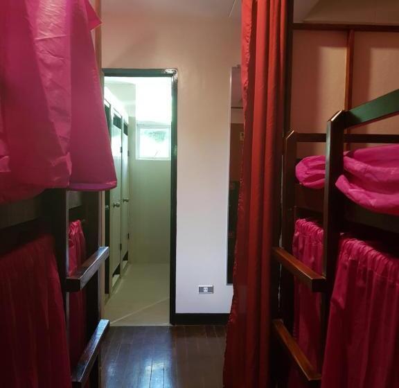 Albergue Harimariz Dormitory Official