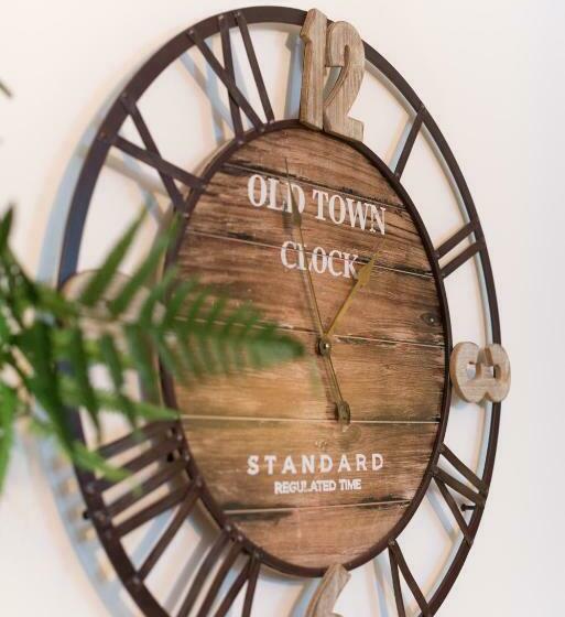 تختخواب و صبحانه Loft Style Taverna