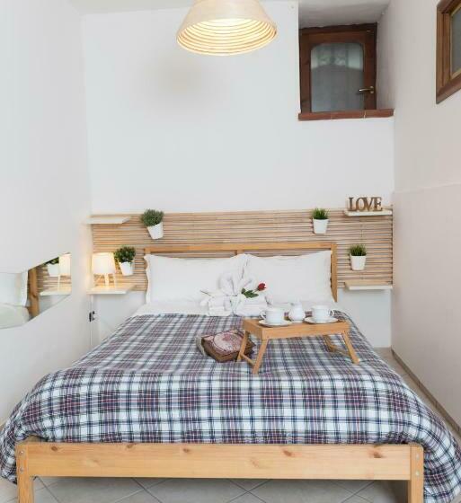 تختخواب و صبحانه Loft Style Taverna